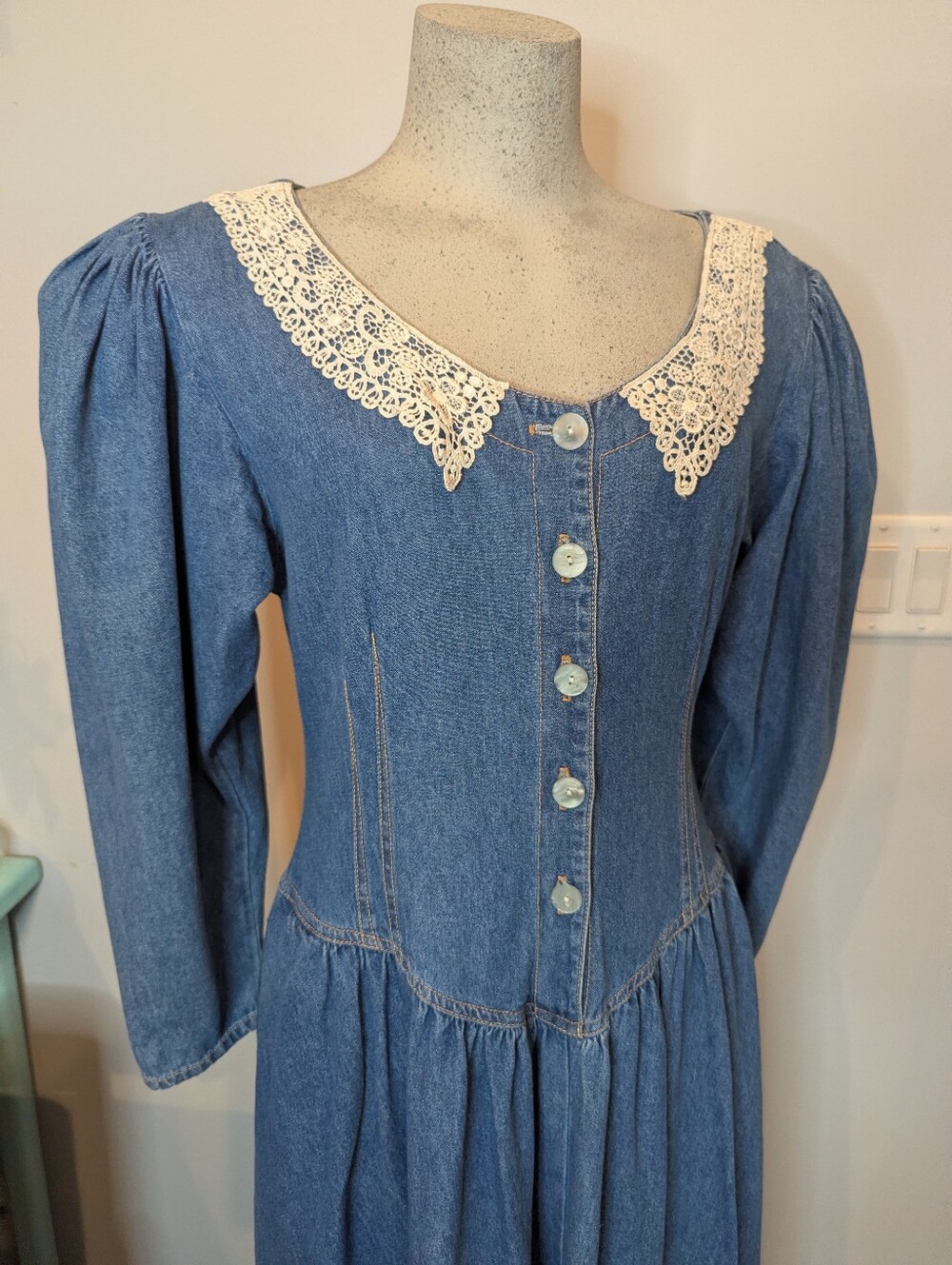 Vintage prairIe Blue Denim Chambray Modest Cottagecore Dress w/Lace Collar Sz L - Picture 9 of 13